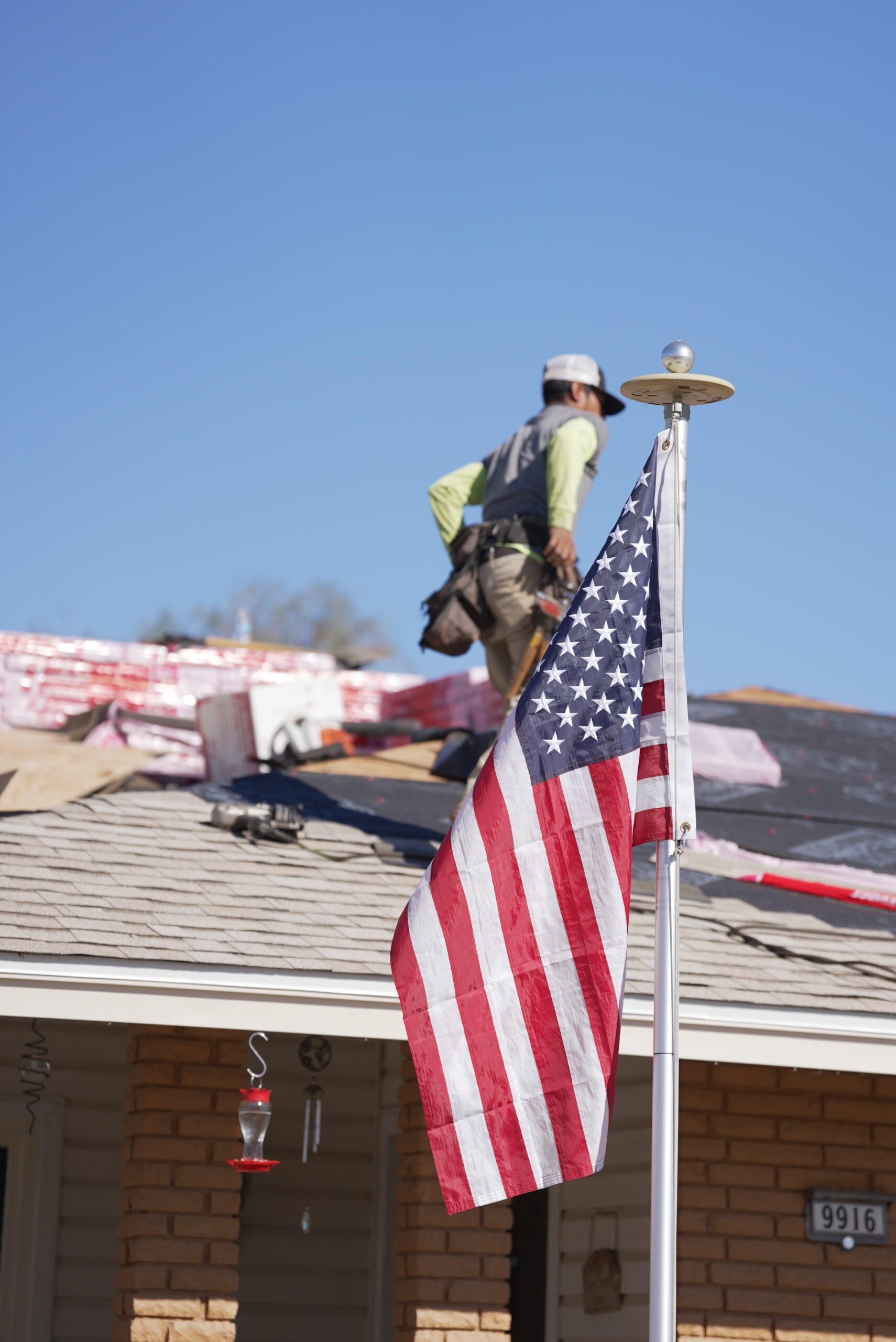 How to Choose a Trusted Local Roofing Contractor Near You